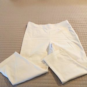 White Chico’s size 1 crop flat front side zip - equivalent to size 8 medium
